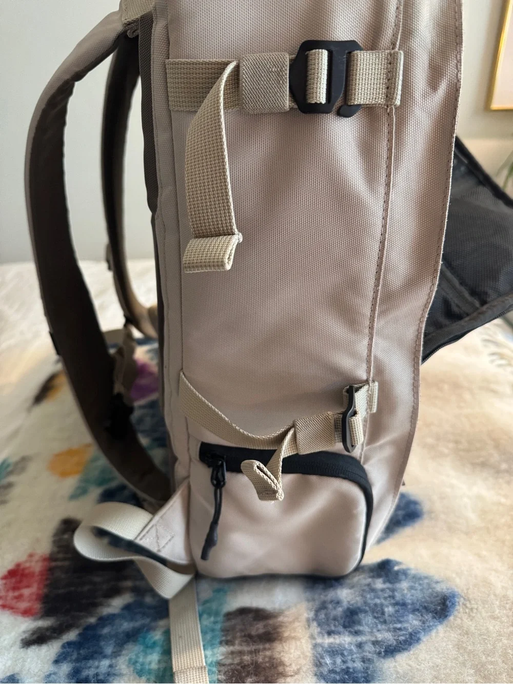 Tropic Feel Nest Travel Backpack Lightweight Day Pack w Laptop Compartment 20L